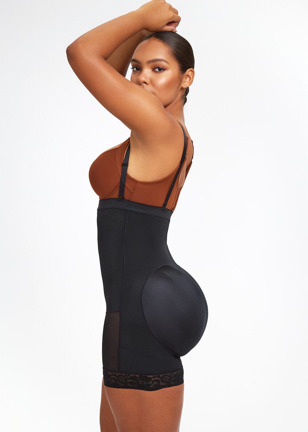 Best BBL Compression Garment for Curves and Comfort - Paelora